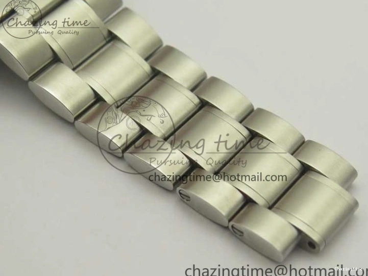 0328 Speedmaster Moonwatch OMF 1:1 Best Edition Gray Dial on SS Bracelet A TravelReady 8042